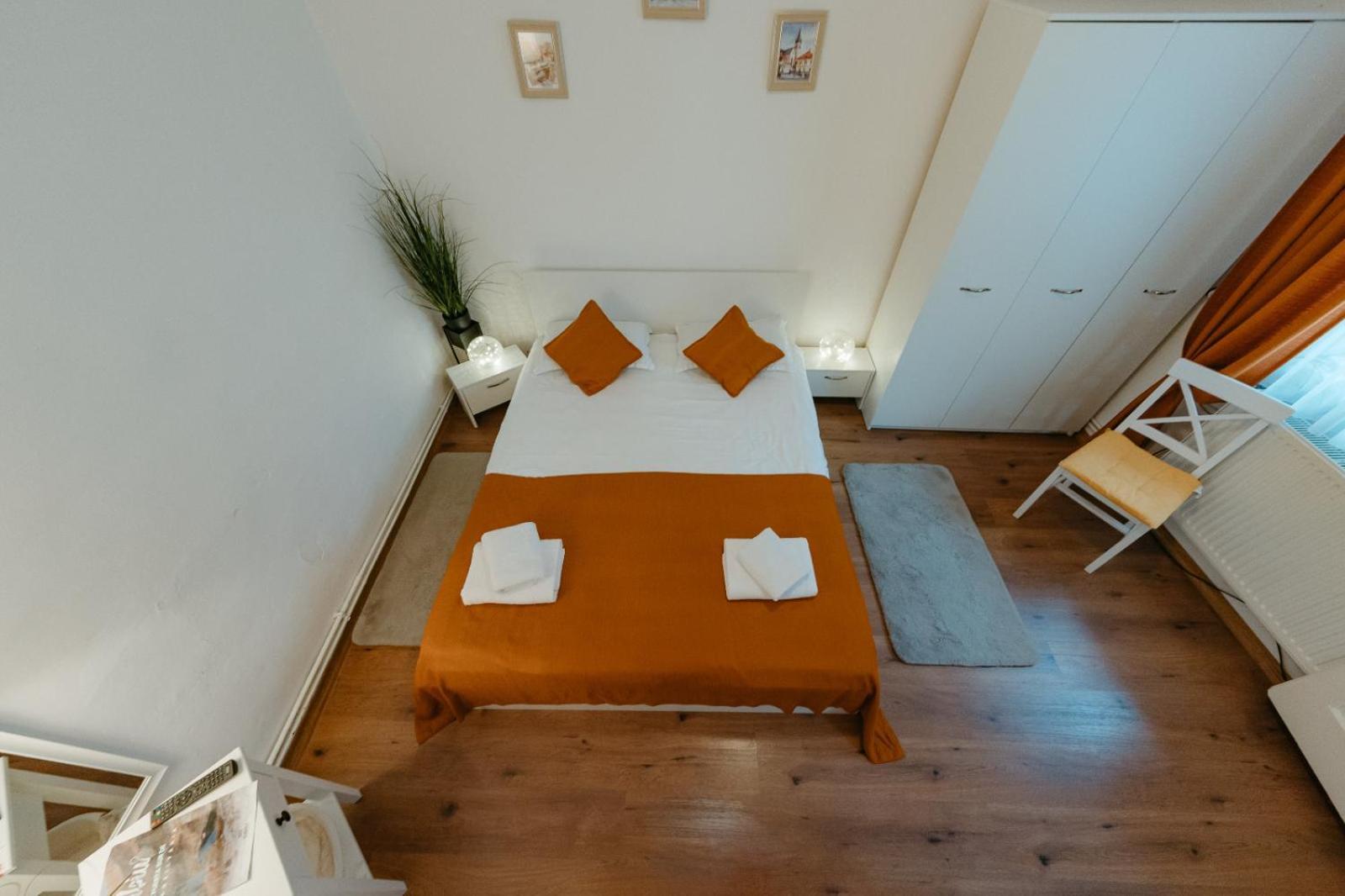 Flh - Apartament Mai Cu Aroma De Cafea Si Ceai Сибиу Экстерьер фото