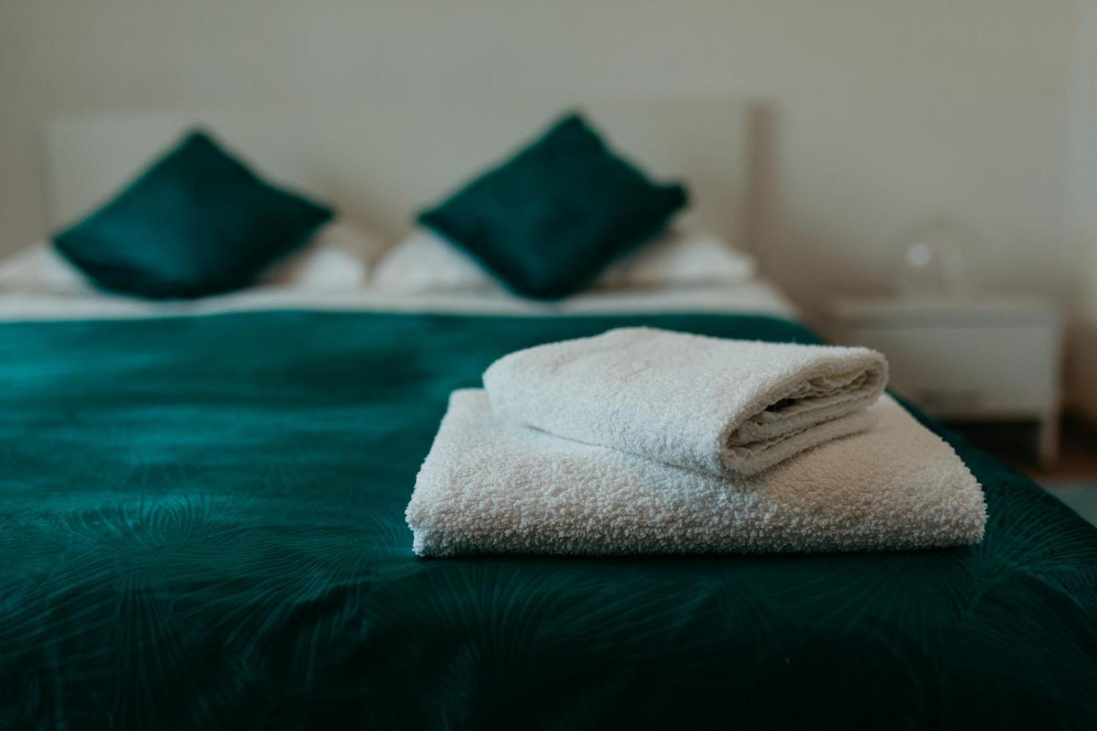 Flh - Apartament Mai Cu Aroma De Cafea Si Ceai Сибиу Экстерьер фото